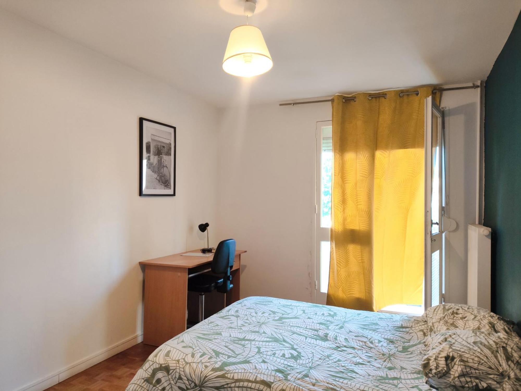 Chambre Dans Un Appartement En Colocation Rennes Exterior foto